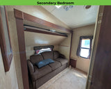 USED 2011 Rockwood Signature 30' Ultra Lite M-8281SS