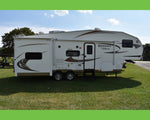 USED 2011 Rockwood Signature Ultra Lite M-8281SS